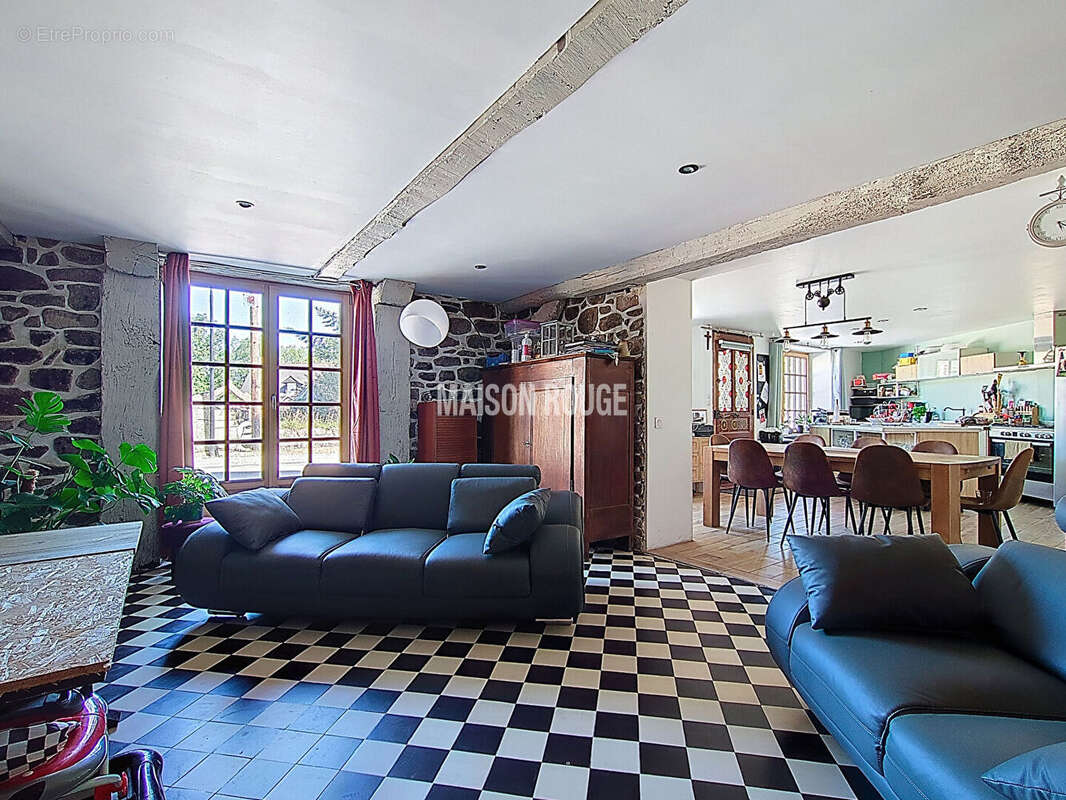 Maison à DOL-DE-BRETAGNE