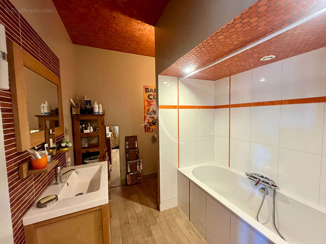 Appartement à BUSSY-SAINT-GEORGES