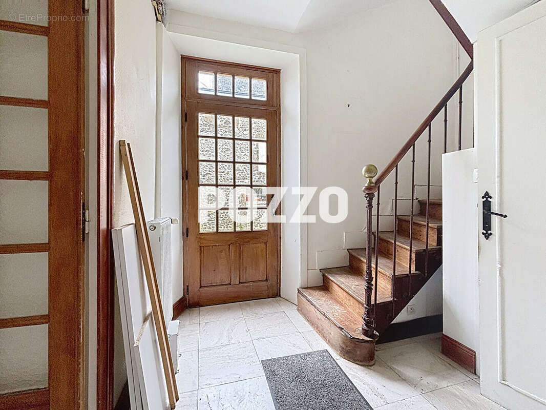 Maison à AGON-COUTAINVILLE