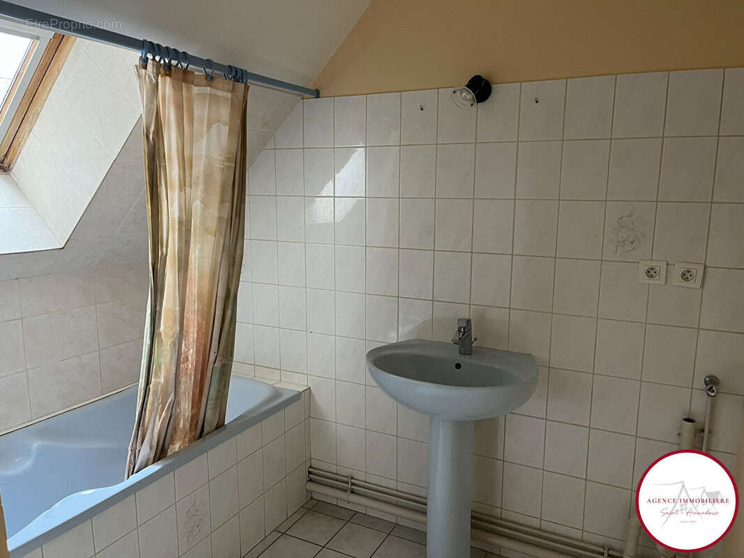 Appartement à SAINT-AMAND-MONTROND