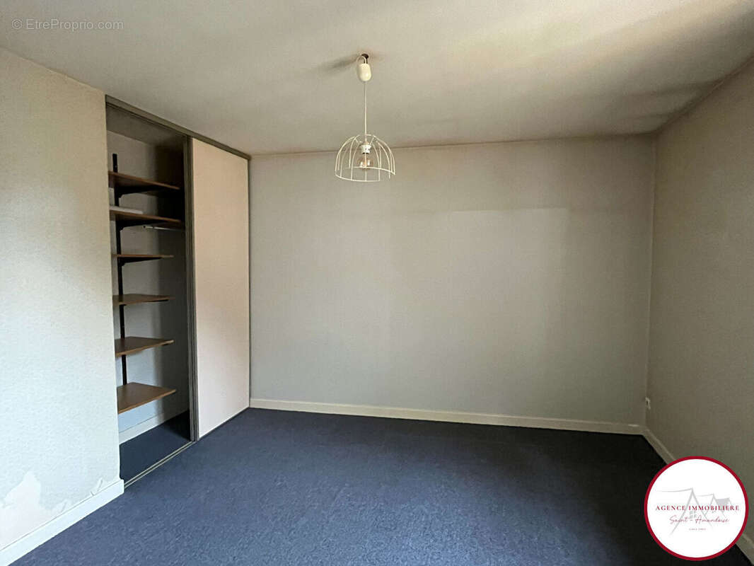 Appartement à SAINT-AMAND-MONTROND