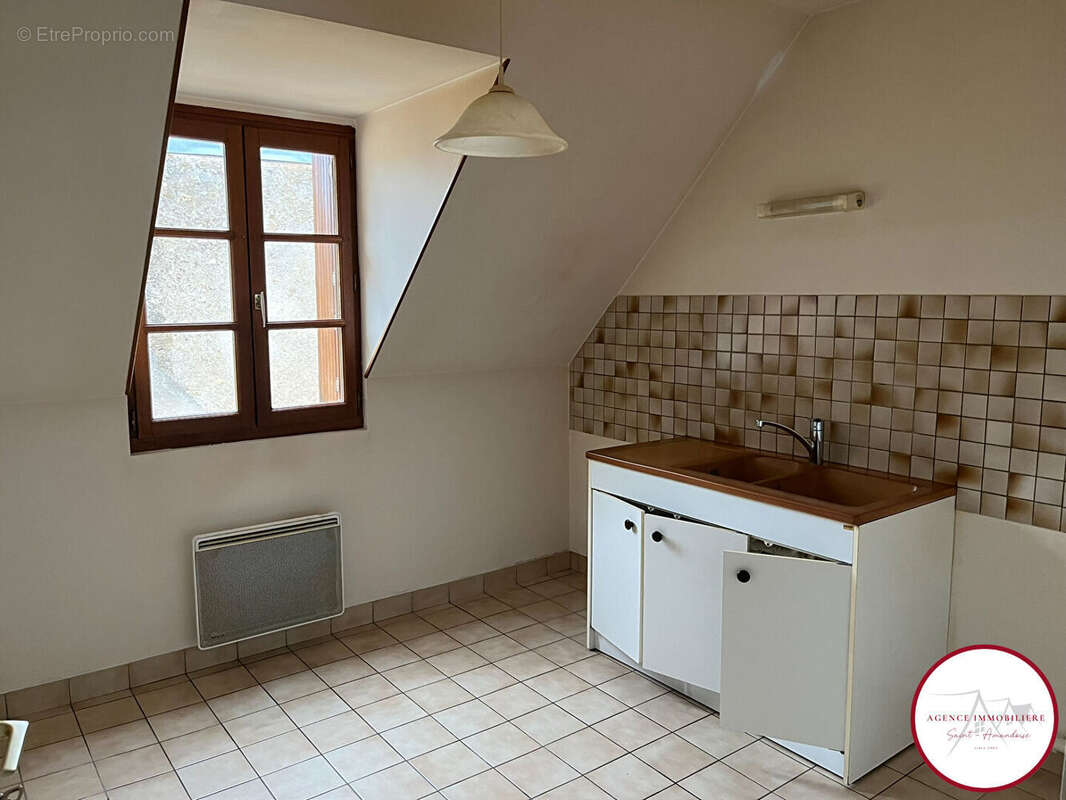 Appartement à SAINT-AMAND-MONTROND