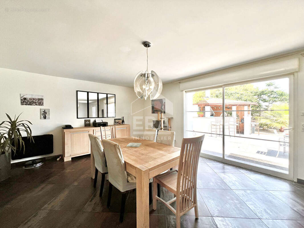 Maison à SAINT-SULPICE-DE-ROYAN