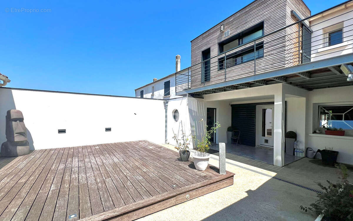 Maison à SAINT-SULPICE-DE-ROYAN