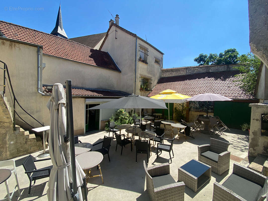 Commerce à GUERVILLE