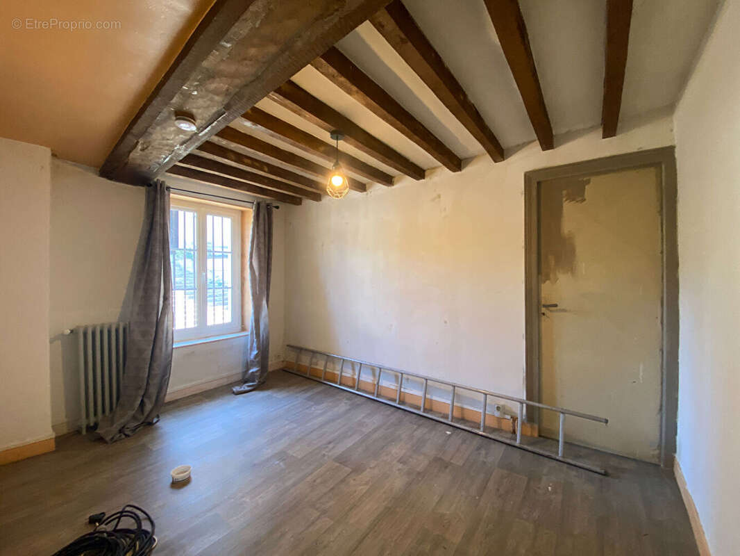 Commerce à GUERVILLE