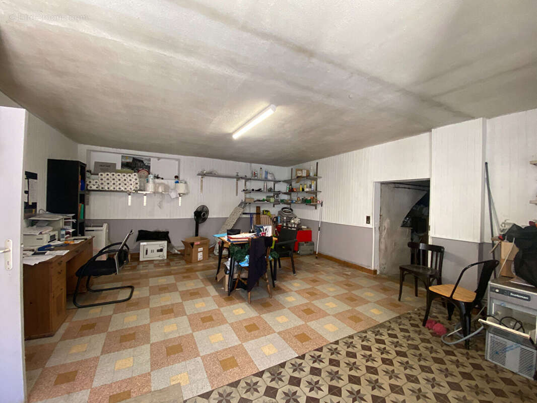 Commerce à GUERVILLE