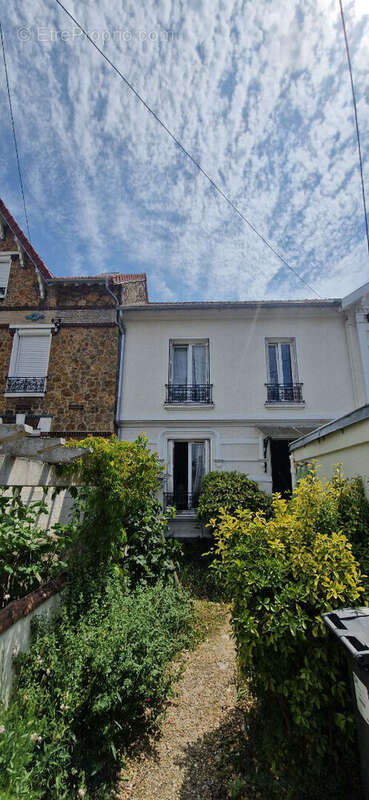 Maison à CONFLANS-SAINTE-HONORINE