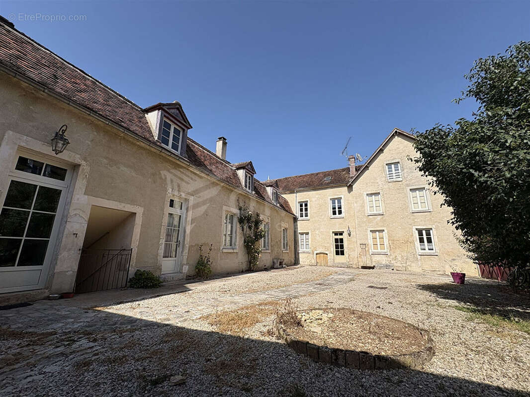 Maison à CHABLIS
