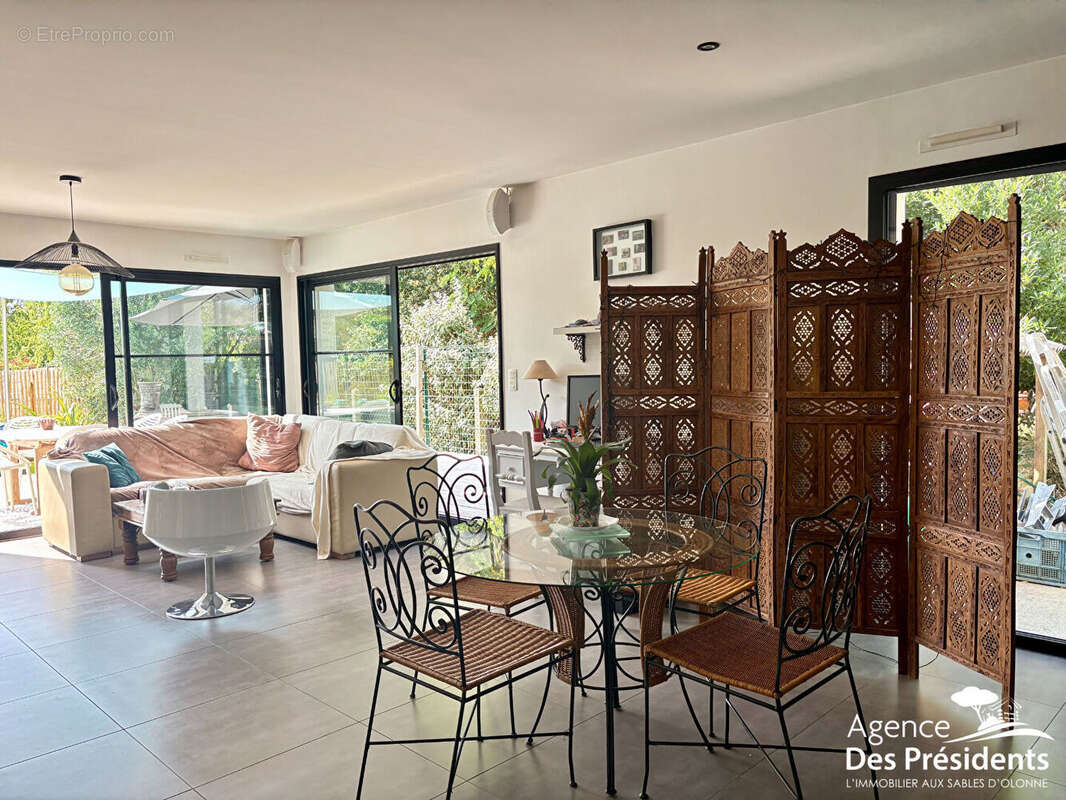 Maison à TALMONT-SAINT-HILAIRE