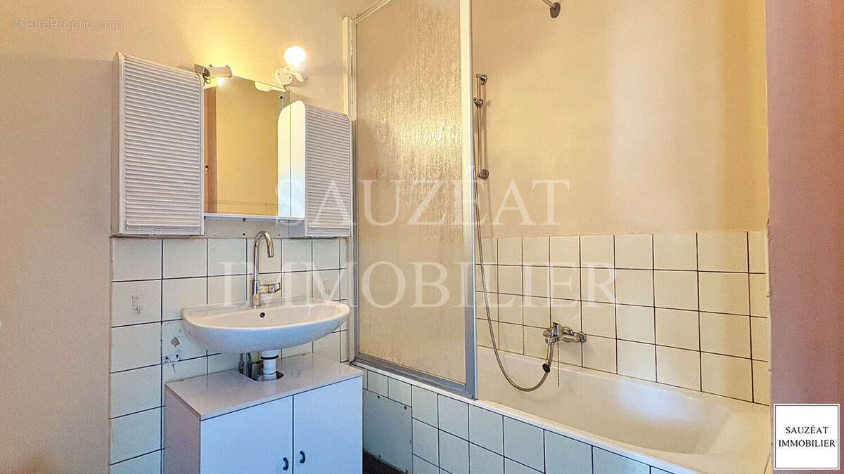 Appartement à MONTROUGE