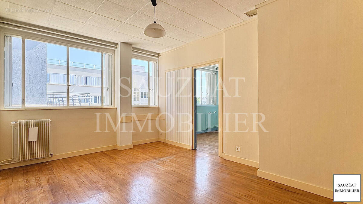 Appartement à MONTROUGE