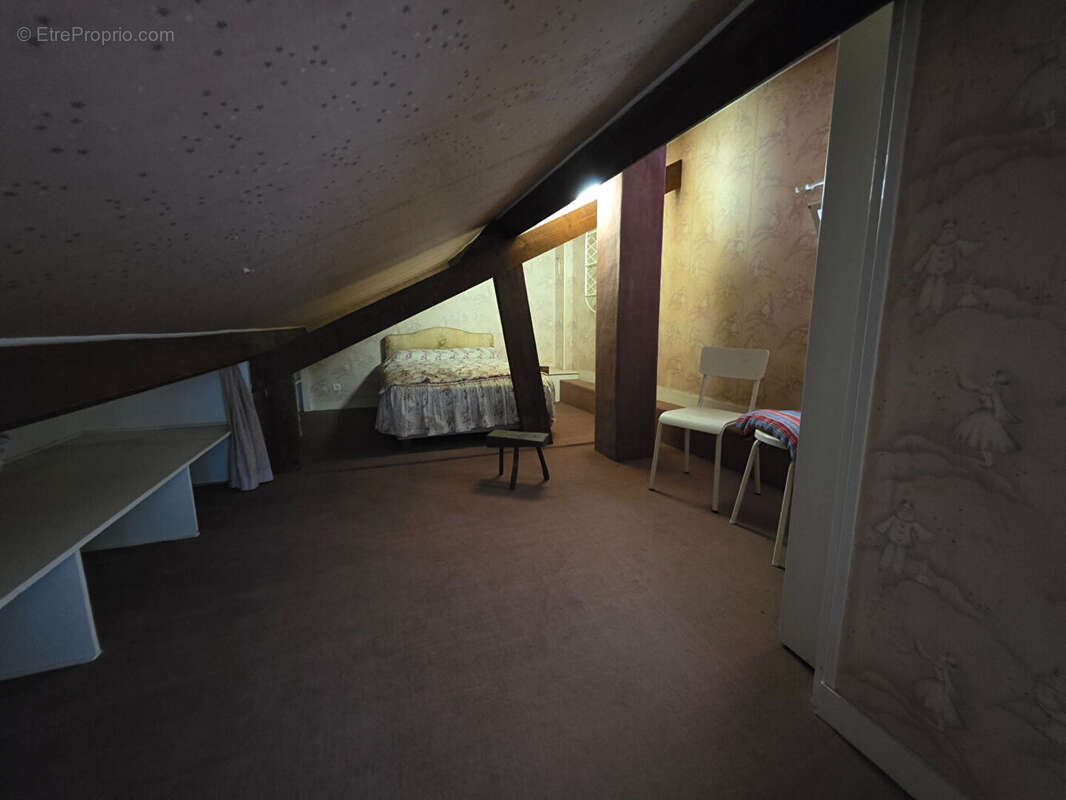 Maison à ANGLES-SUR-L&#039;ANGLIN