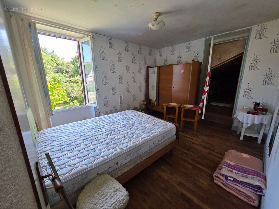 Maison à ANGLES-SUR-L&#039;ANGLIN