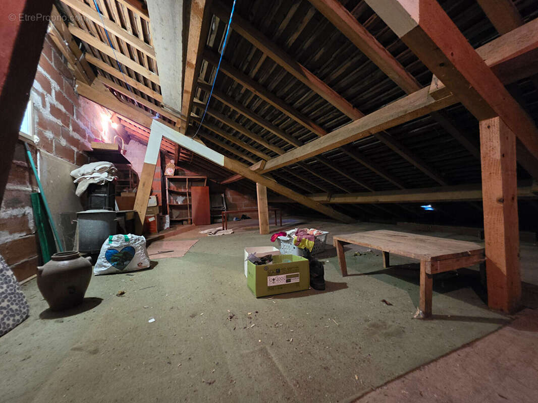 Maison à ANGLES-SUR-L&#039;ANGLIN