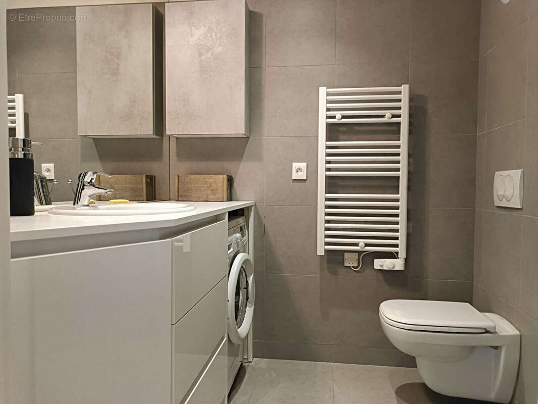 Appartement à ROQUEBRUNE-CAP-MARTIN