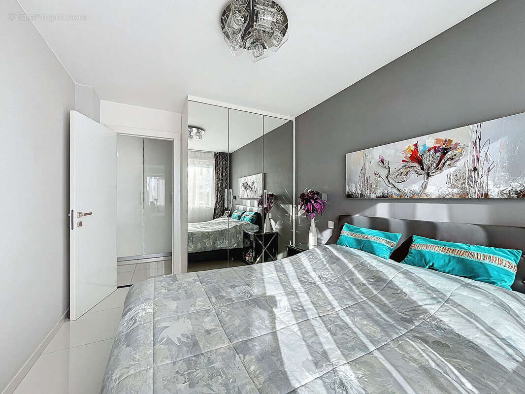 Appartement à ROQUEBRUNE-CAP-MARTIN