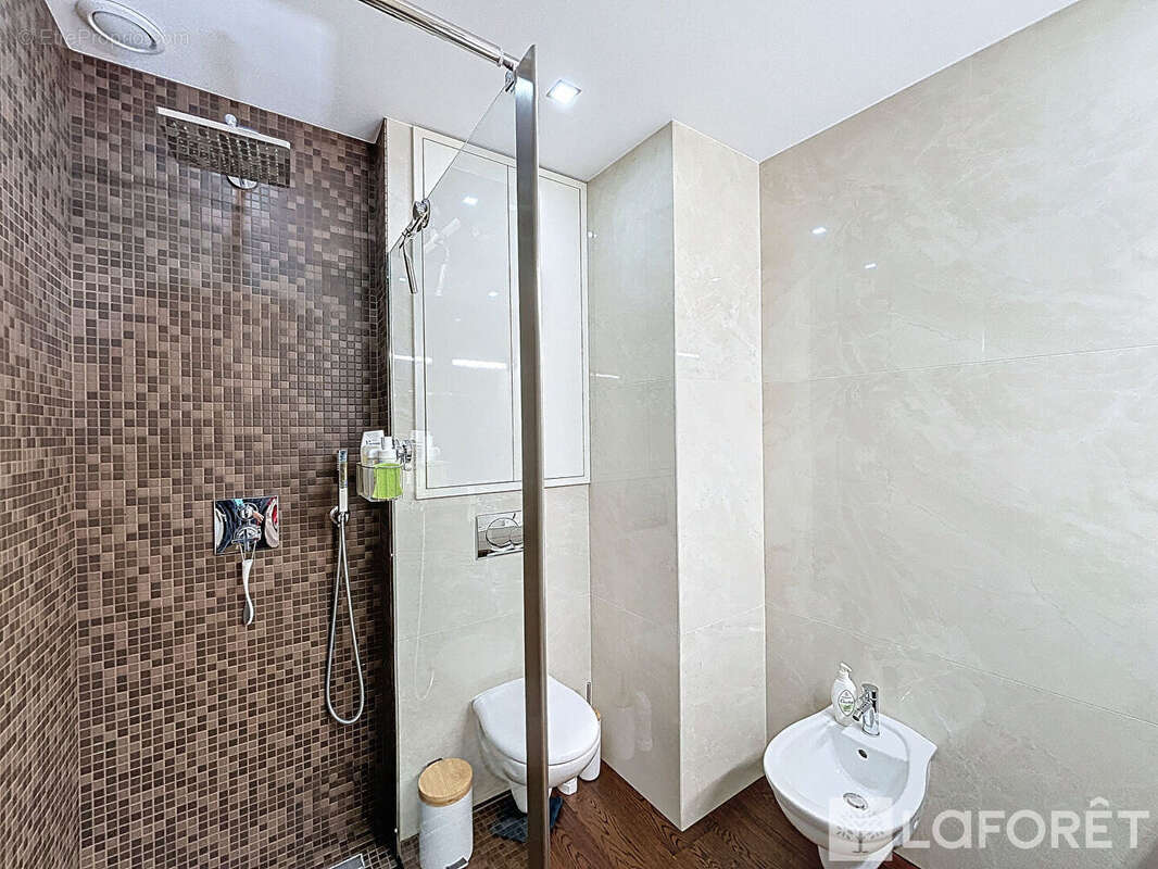 Appartement à ROQUEBRUNE-CAP-MARTIN