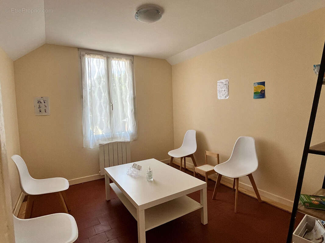 Appartement à LES BORDES