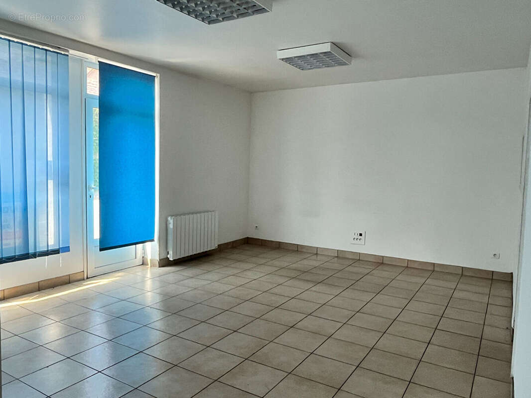 Appartement à LES BORDES