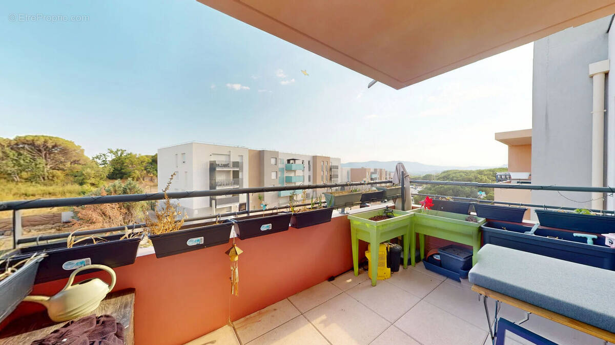 Appartement à FREJUS