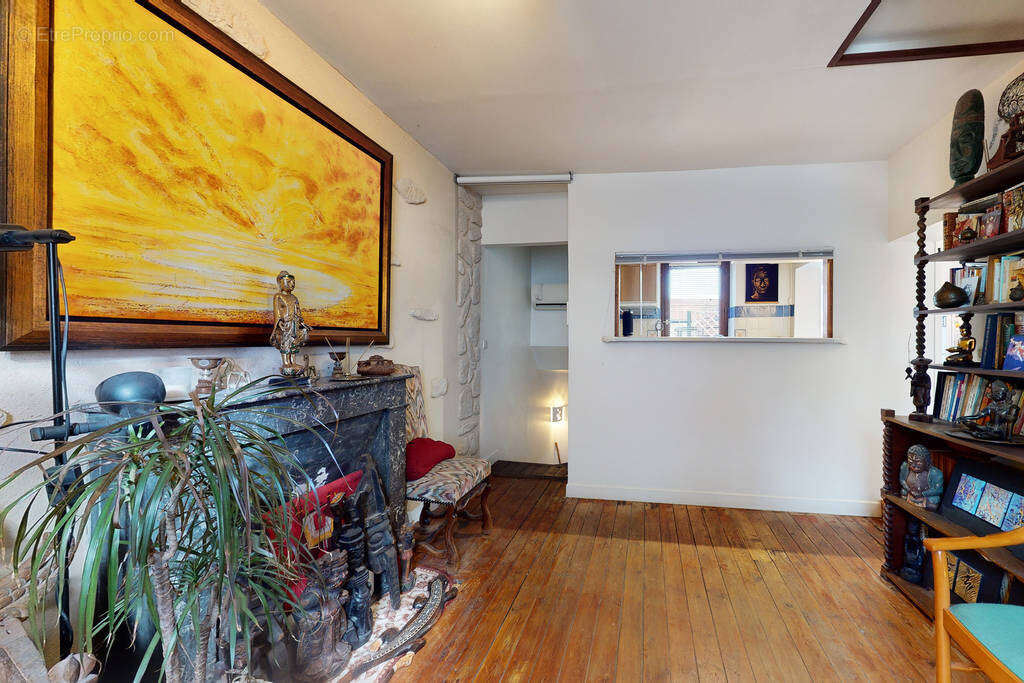 Maison à MAURECOURT