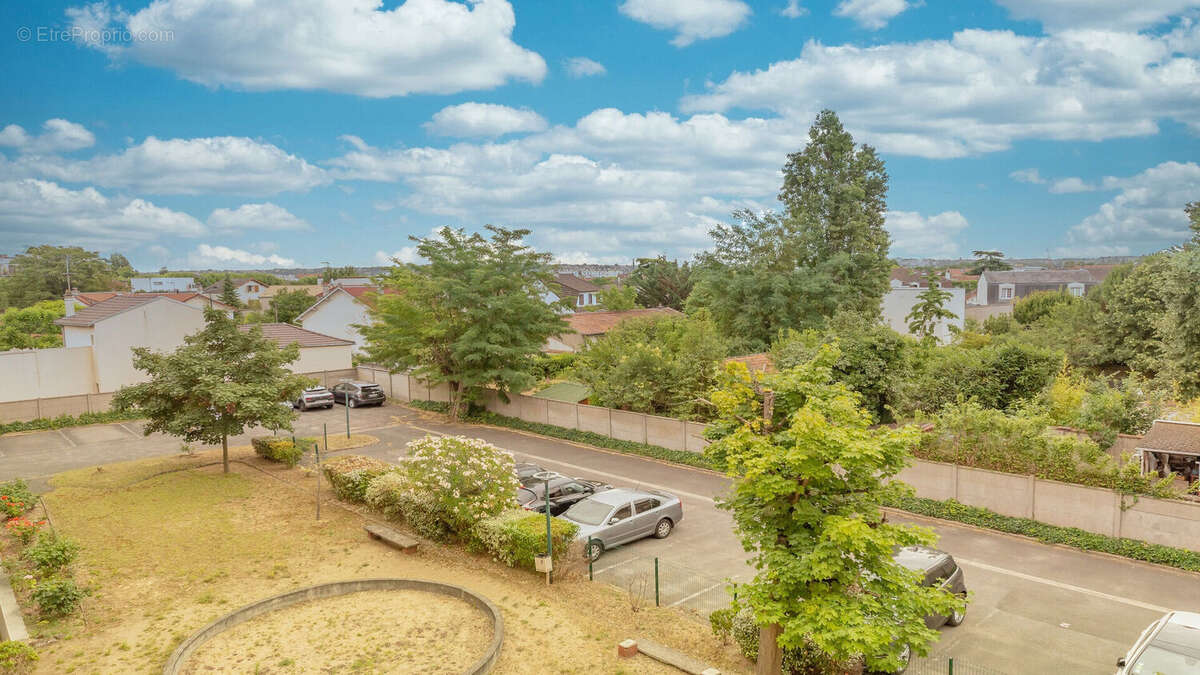 Appartement à SAINT-MAUR-DES-FOSSES