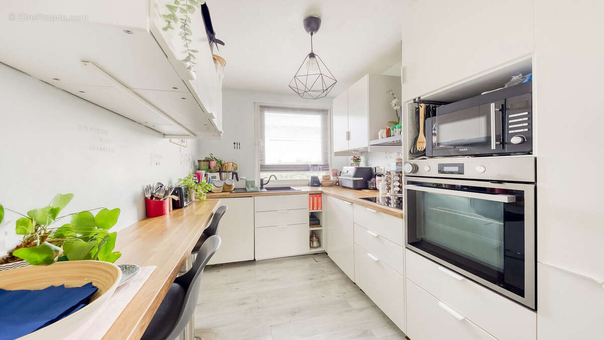 Appartement à SAINT-MAUR-DES-FOSSES