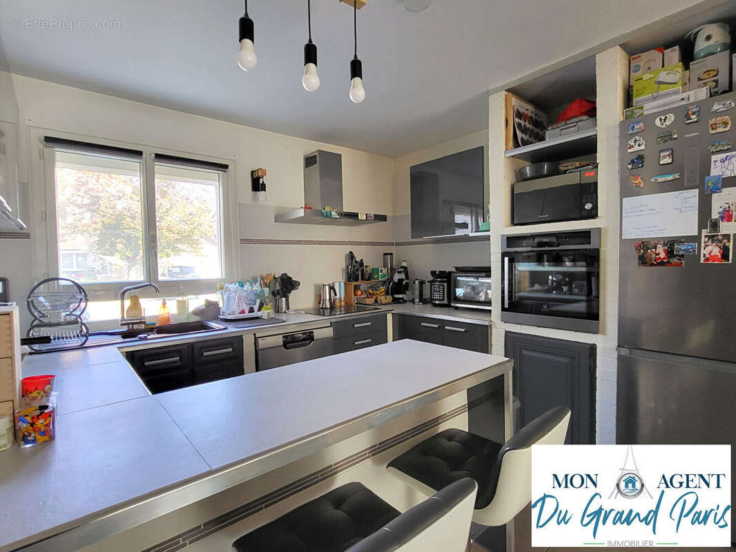 Maison à SAULX-LES-CHARTREUX