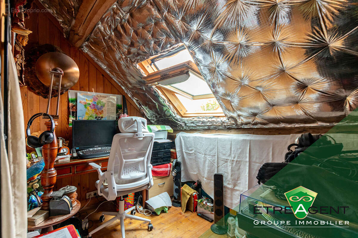 Maison à LE THILLAY