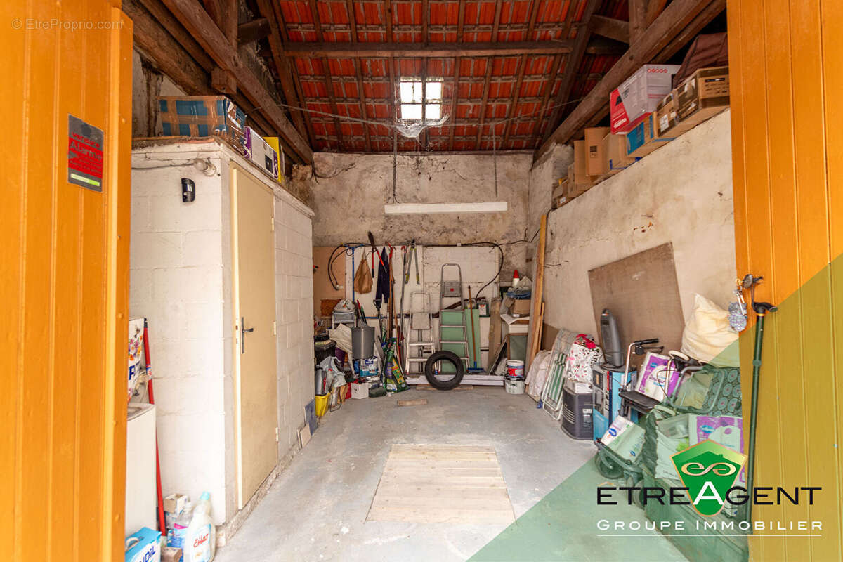 Maison à LE THILLAY