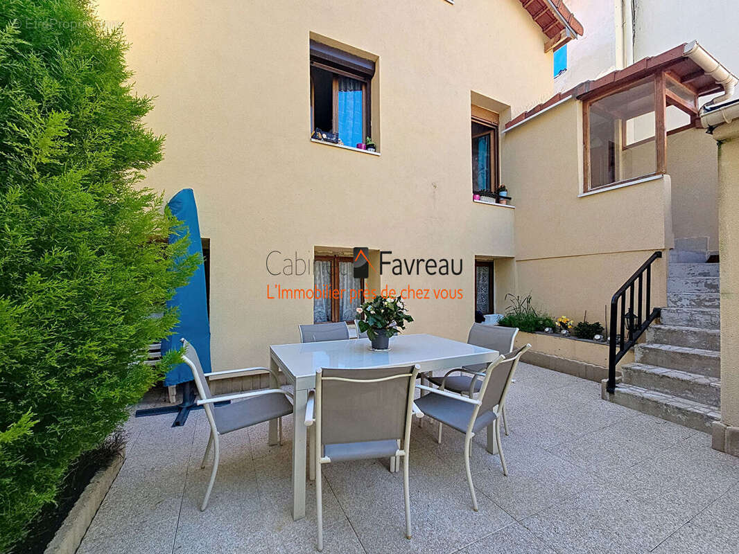 Maison à VITRY-SUR-SEINE