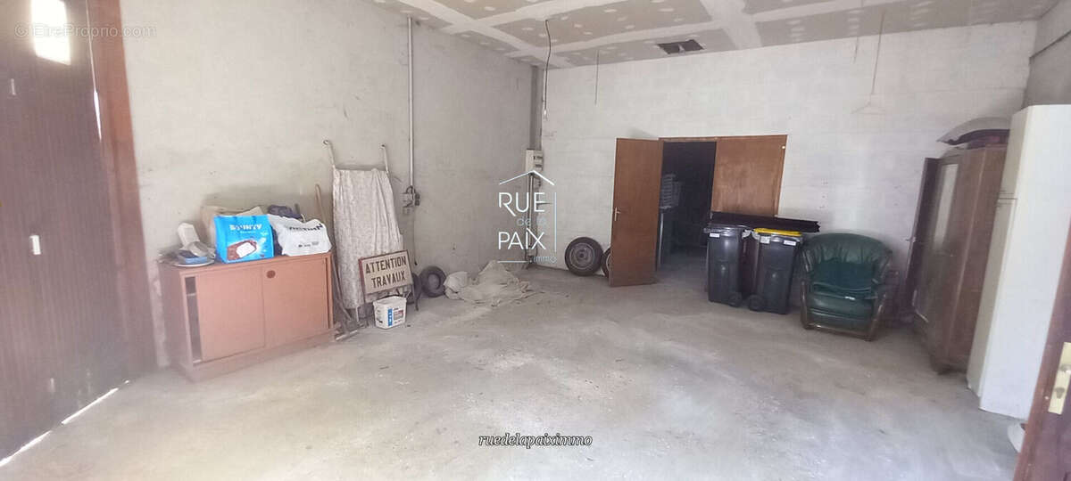 Maison à LENCLOITRE