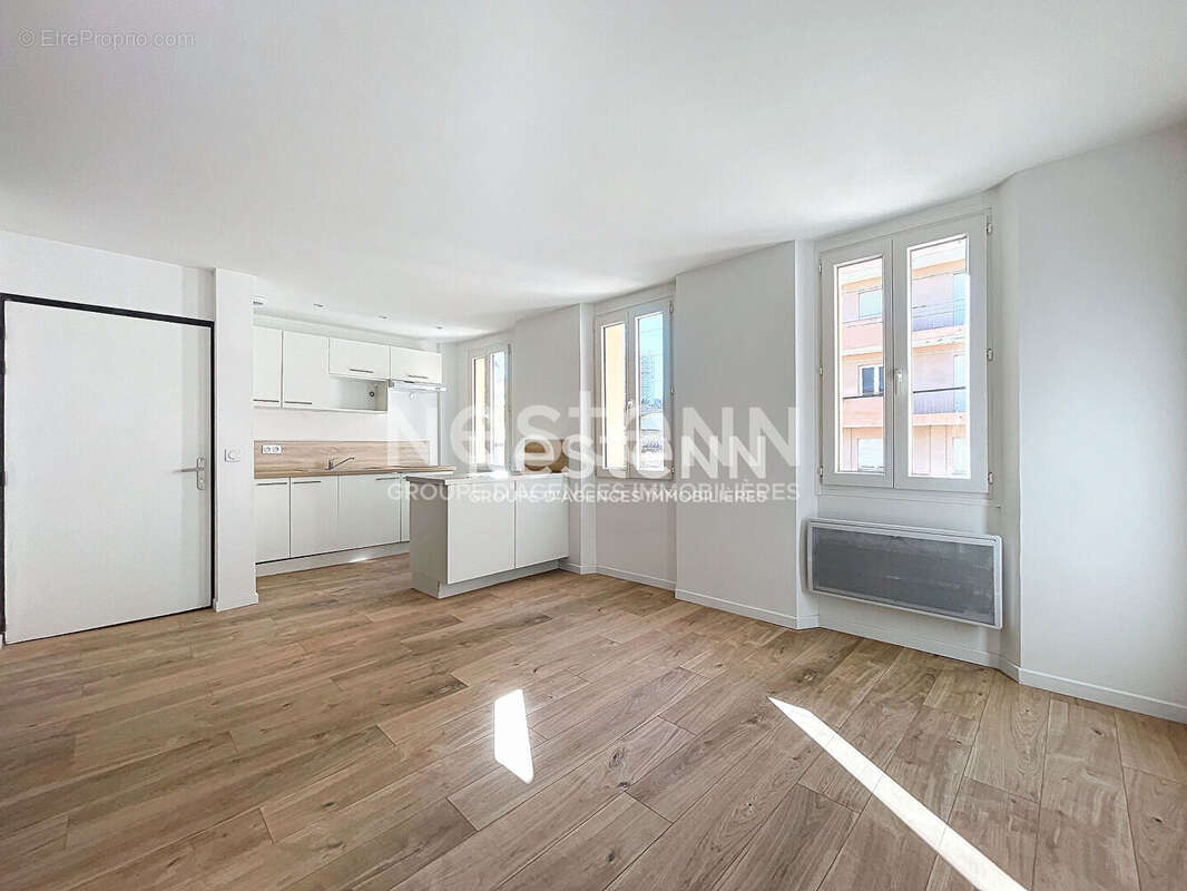 Appartement à VALLAURIS