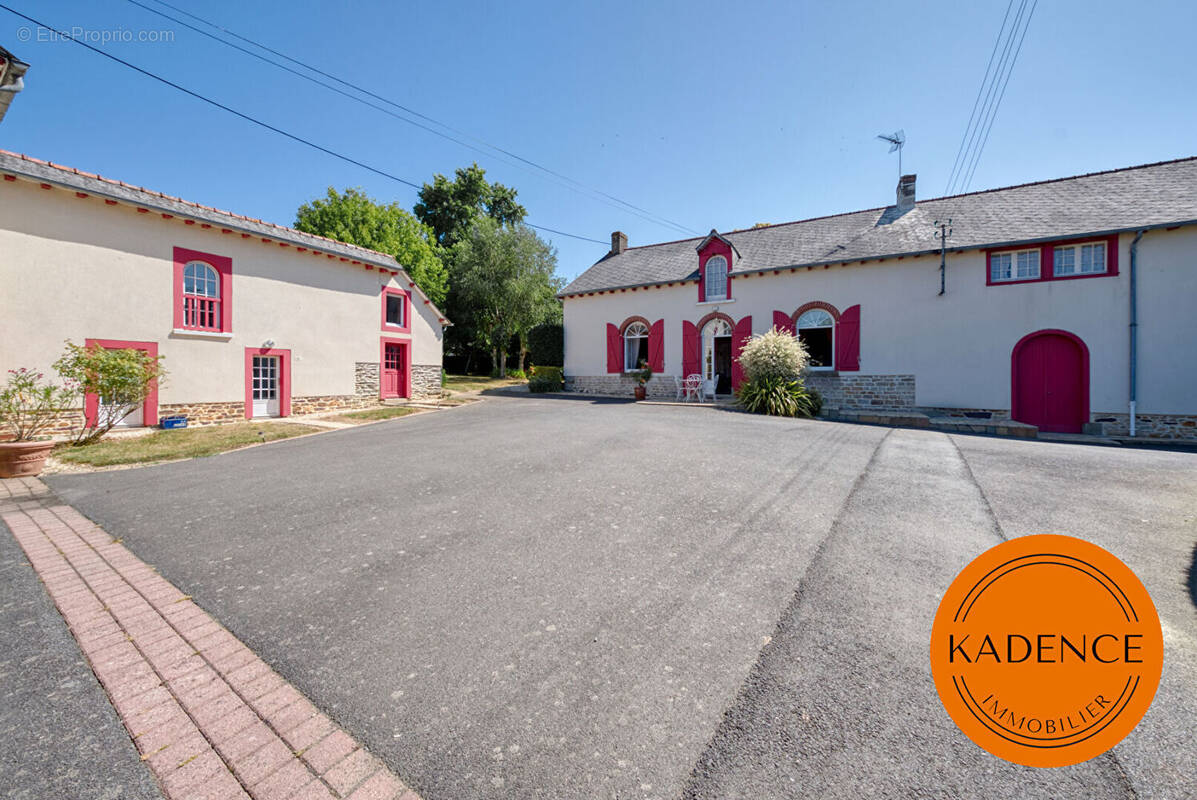 Maison à THORIGNE-FOUILLARD