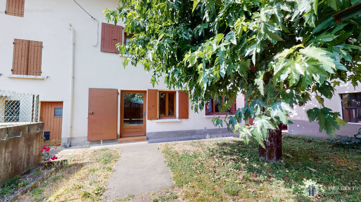 Maison à ECHIROLLES