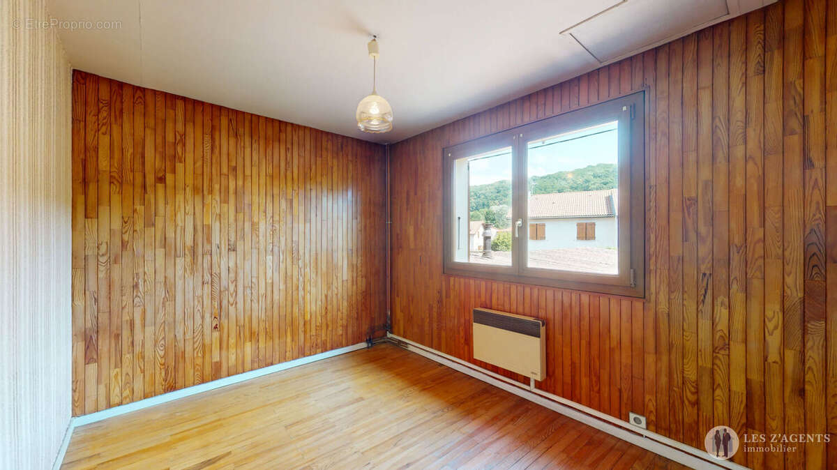 Maison à ECHIROLLES