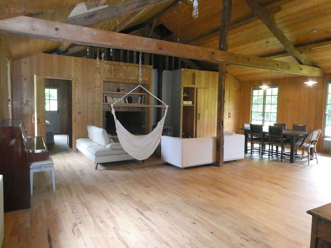 Maison à PONT-L&#039;EVEQUE