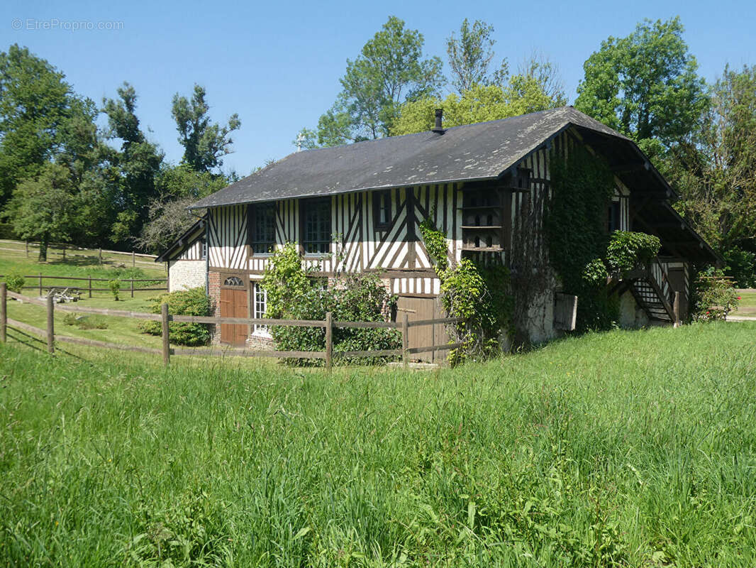 Maison à PONT-L&#039;EVEQUE