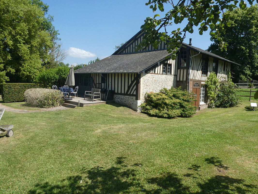 Maison à PONT-L&#039;EVEQUE