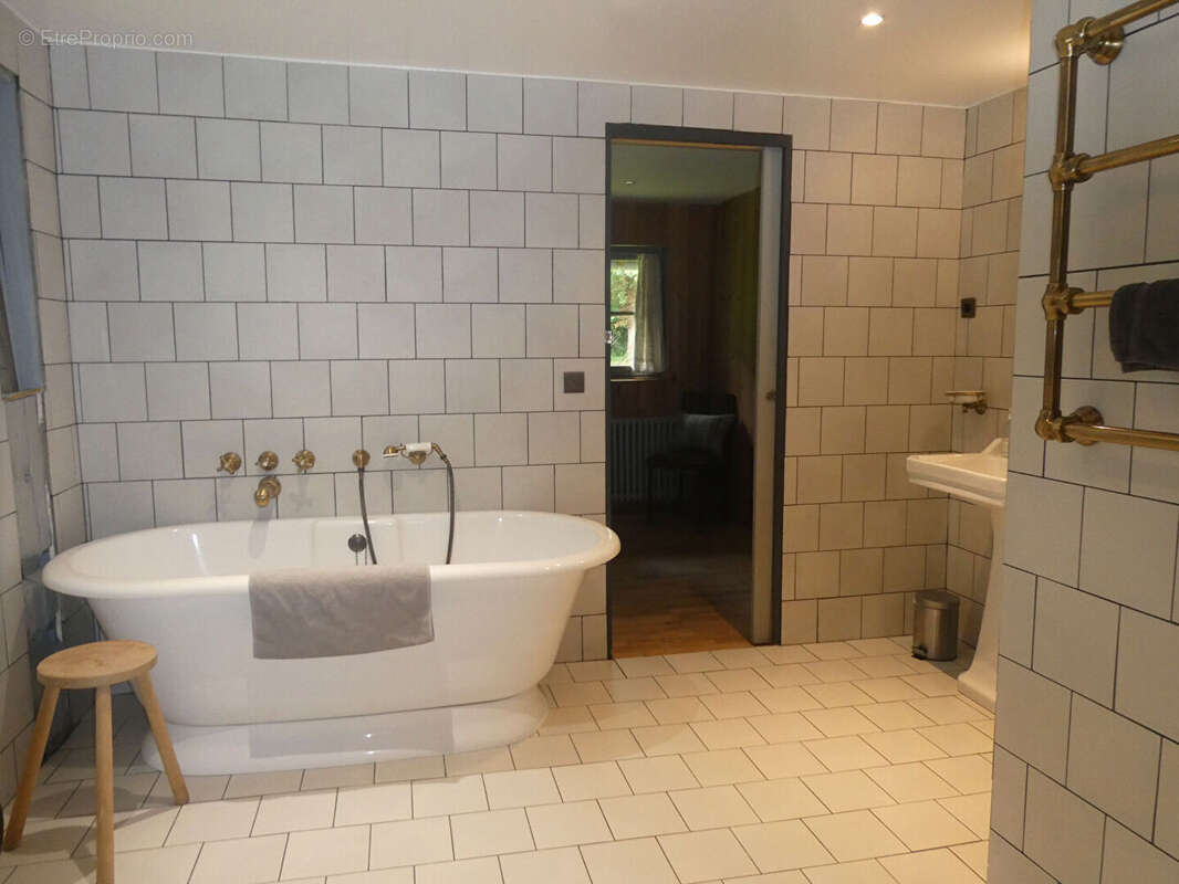 Maison à PONT-L&#039;EVEQUE