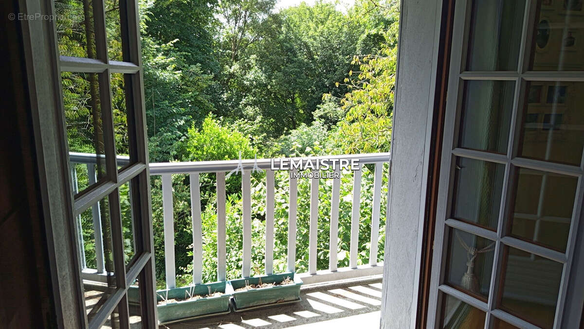 Maison à NOTRE-DAME-DE-GRAVENCHON