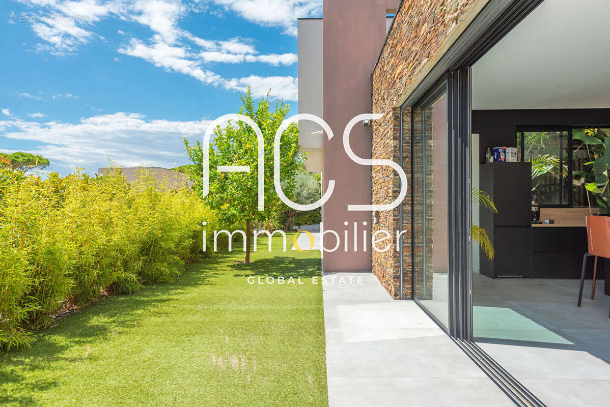 Maison à SAINT-RAPHAEL