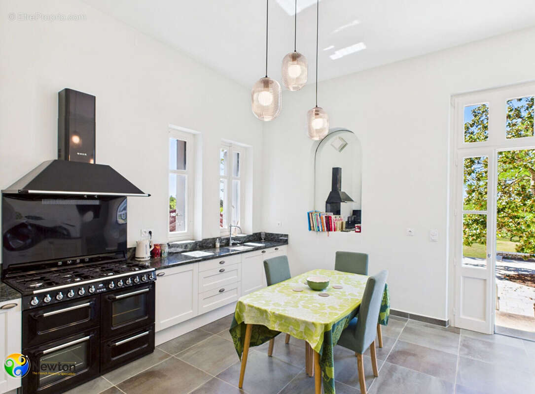 Maison à LAROQUE-TIMBAUT