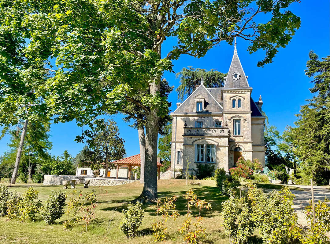 Maison à LAROQUE-TIMBAUT
