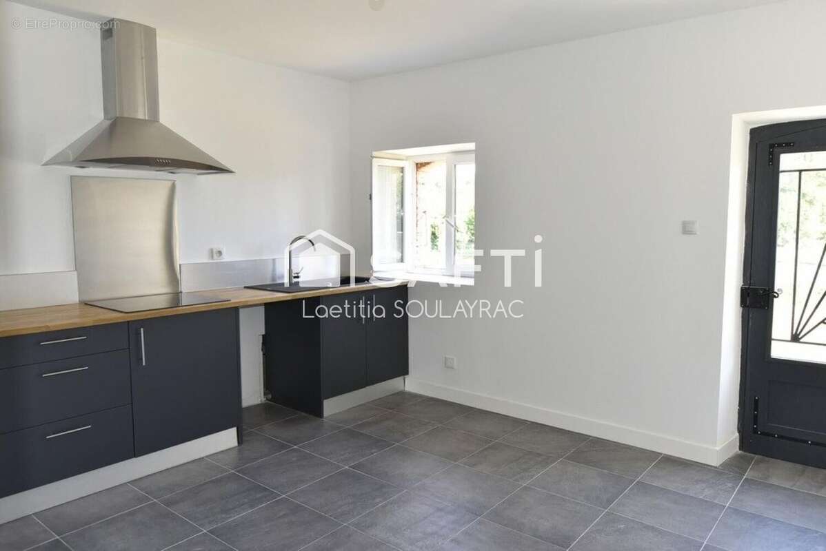 Photo 2 - Maison à CASTRES