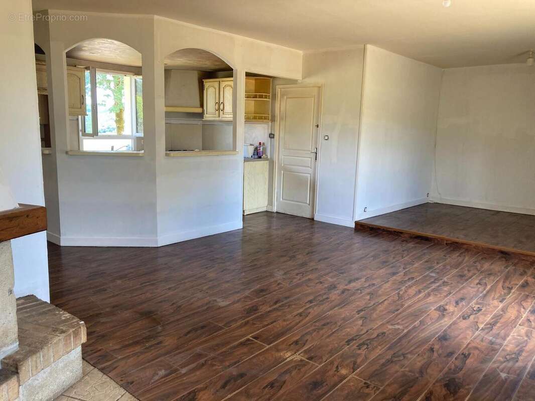 Photo 4 - Maison à MENET