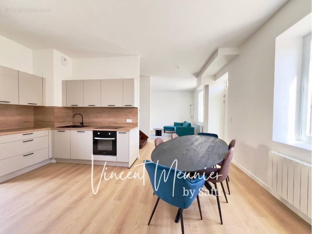 Photo 1 - Maison à SAINT-MAURICE-DE-BEYNOST