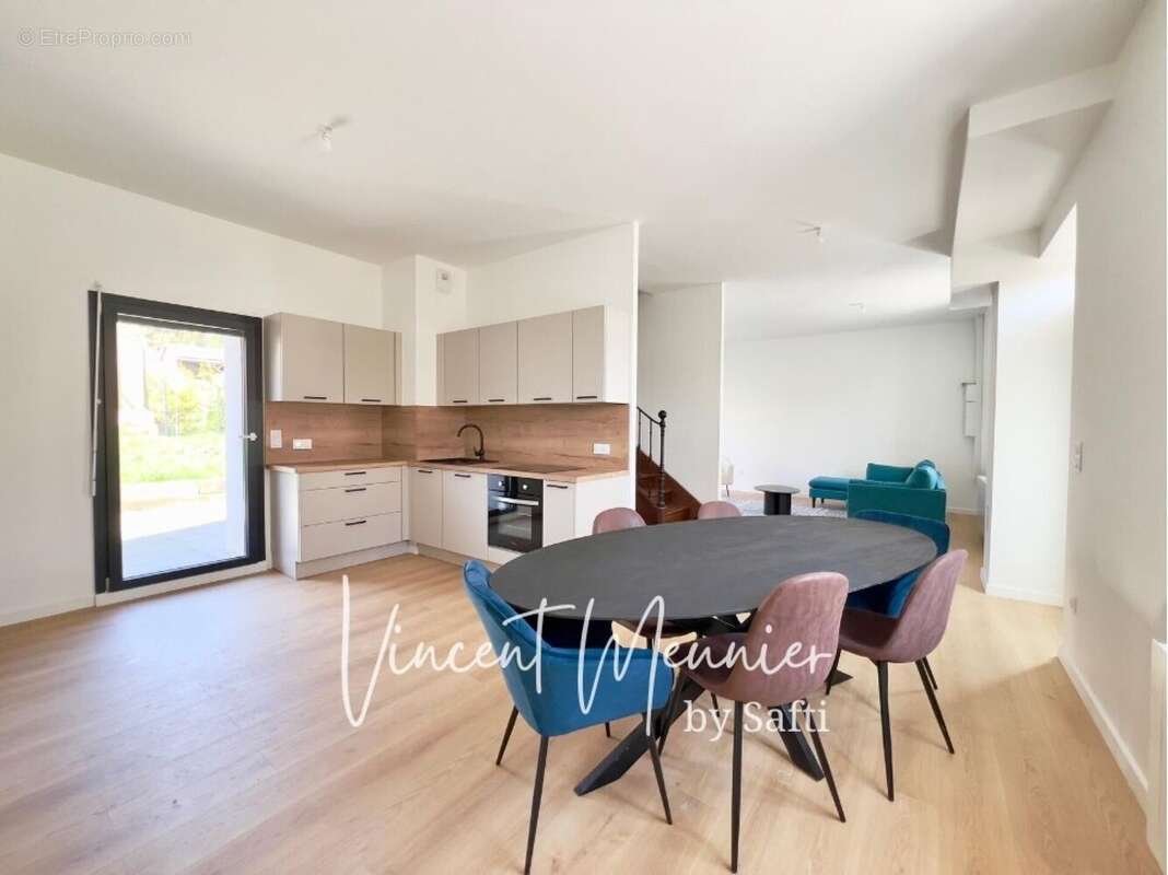 Photo 2 - Maison à SAINT-MAURICE-DE-BEYNOST