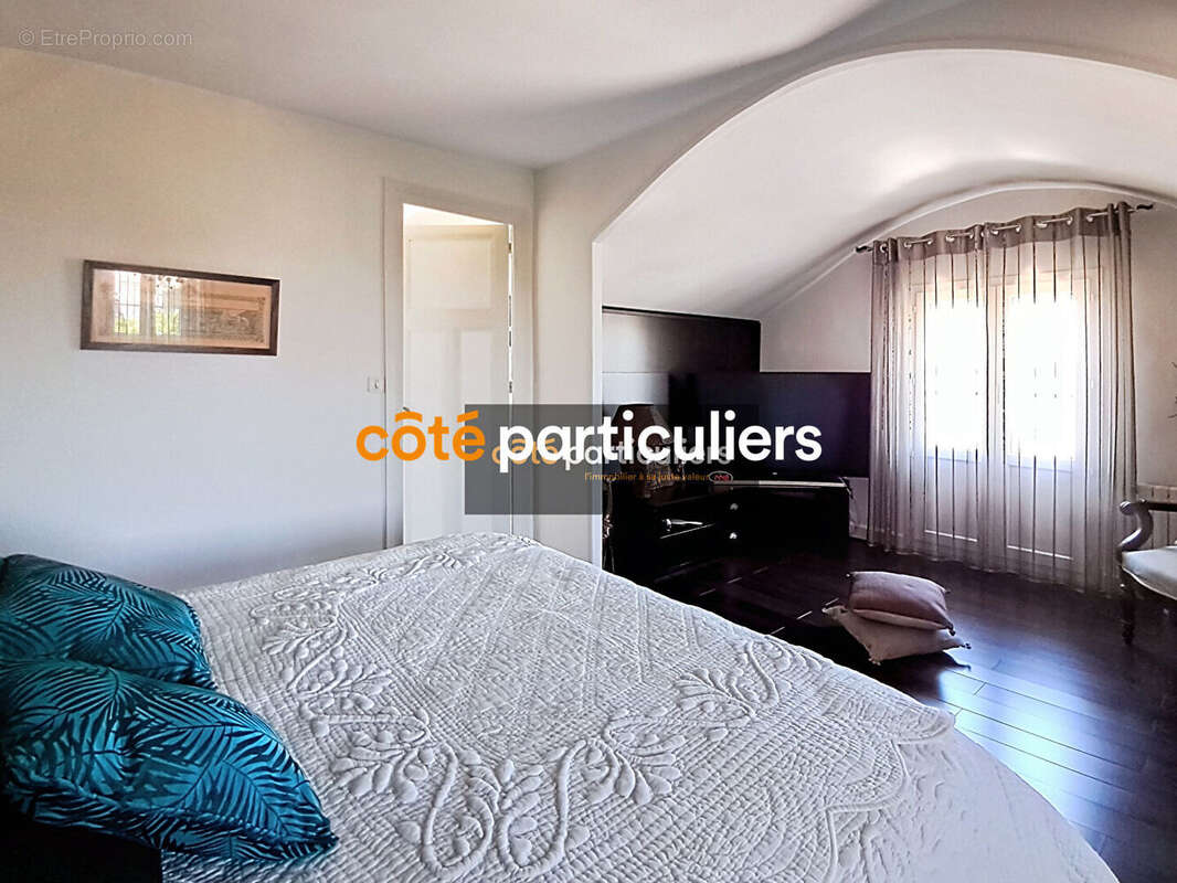 Maison à CHALETTE-SUR-LOING